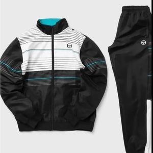 Men’s track suit